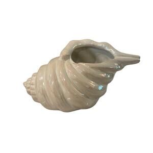 White Irredecent Ceramic Coastal Decor Hallow Seashell Decorative‎ Planter Pot
